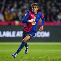 世体：亚马尔出场时间过多导致状态波动，弗里克或面临轮换抉择